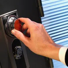 Advantage Locksmith Store Boynton Beach, FL 561-328-2947 - sb-com-01